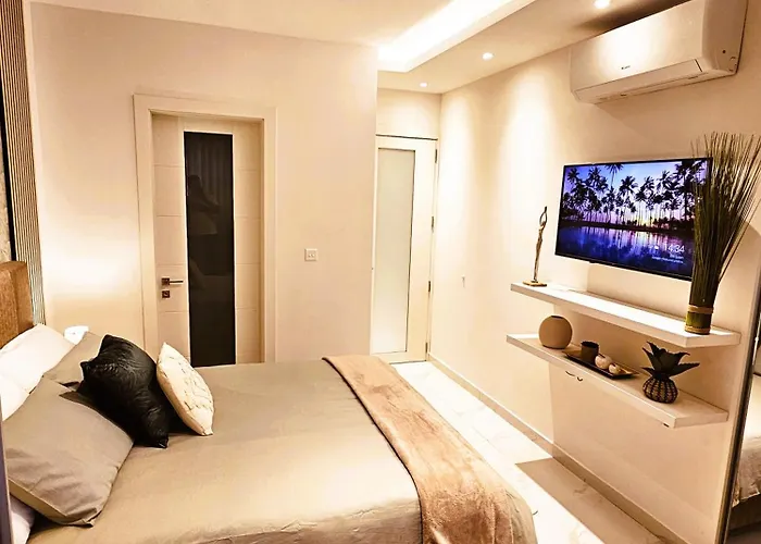 Delmar Coastal Retreat Apartment *