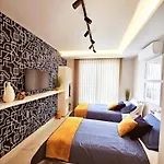 Delmar Coastal Retreat 公寓 *
